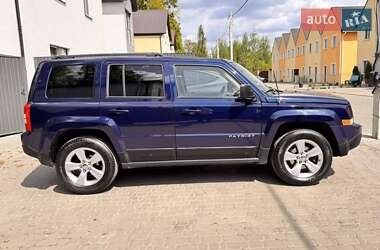 Внедорожник / Кроссовер Jeep Patriot 2014 в 