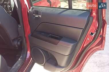 Внедорожник / Кроссовер Jeep Patriot 2016 в 