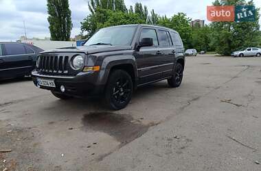 Позашляховик / Кросовер Jeep Patriot 2016 в 