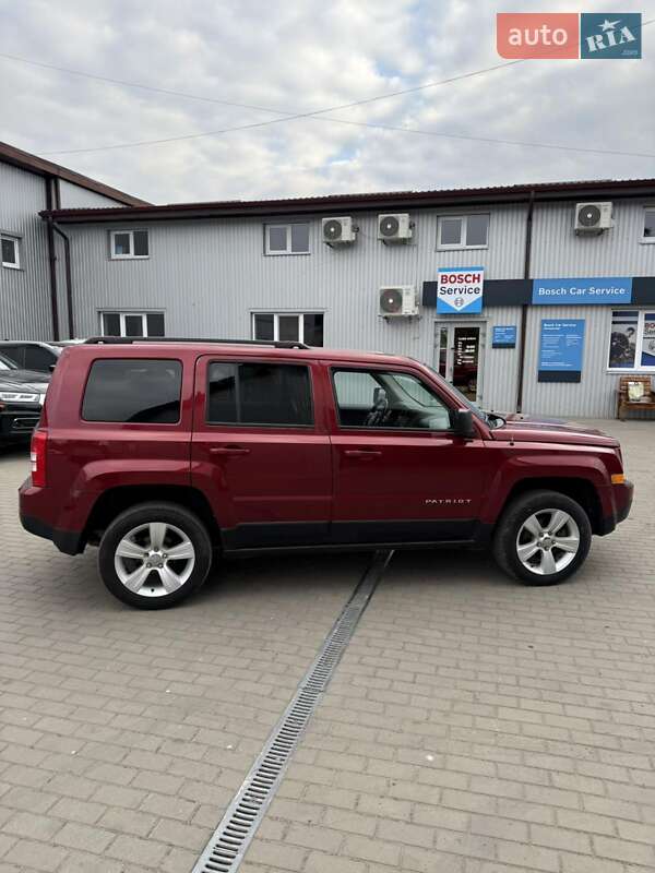 Позашляховик / Кросовер Jeep Patriot 2015 в 