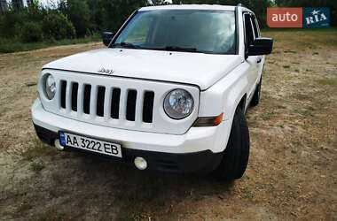 Позашляховик / Кросовер Jeep Patriot 2015 в 