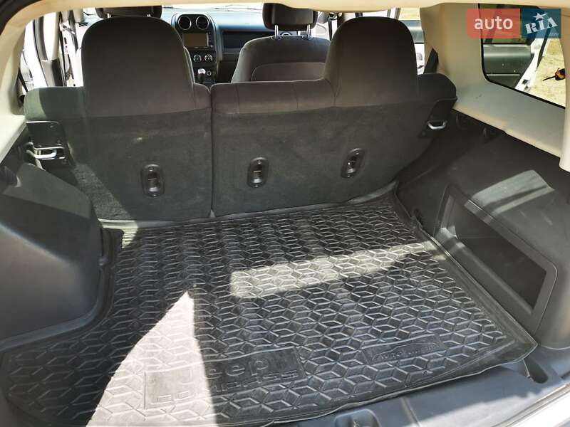 Позашляховик / Кросовер Jeep Patriot 2015 в Києві