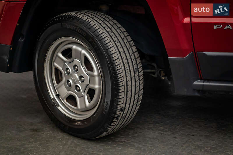 Внедорожник / Кроссовер Jeep Patriot 2014 в Киеве