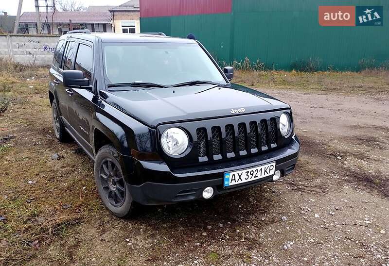 Позашляховик / Кросовер Jeep Patriot 2013 в Лебедині