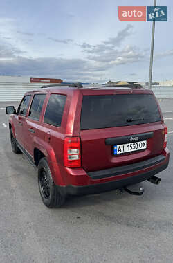 Внедорожник / Кроссовер Jeep Patriot 2011 в 
