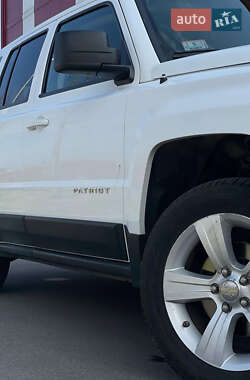 Внедорожник / Кроссовер Jeep Patriot 2011 в Днепре