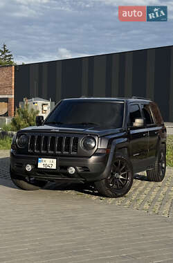 Внедорожник / Кроссовер Jeep Patriot 2014 в Хмельницком