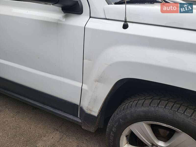 Внедорожник / Кроссовер Jeep Patriot 2014 в Киеве