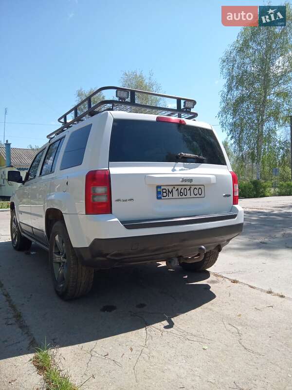 Внедорожник / Кроссовер Jeep Patriot 2015 в Лебедине