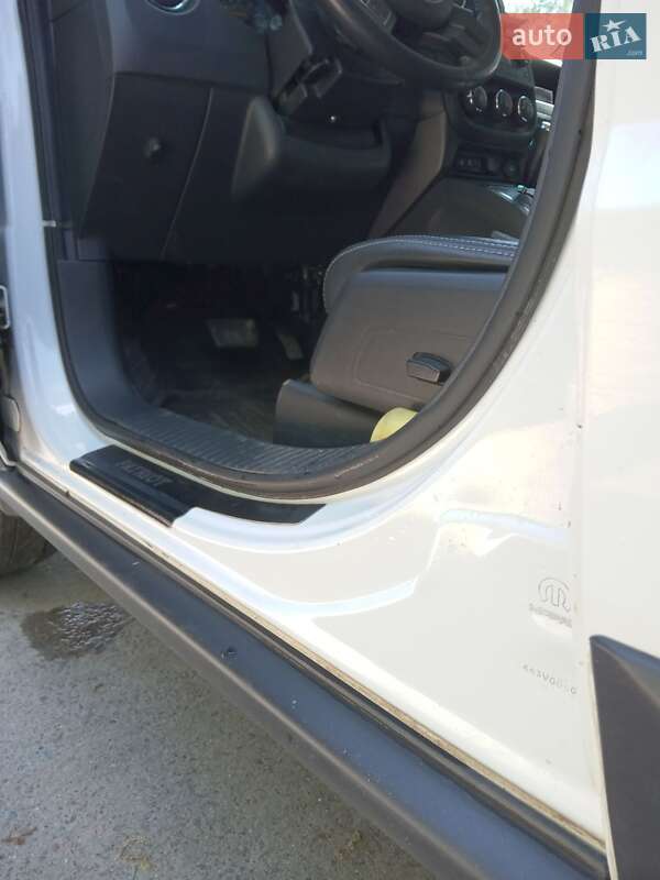 Внедорожник / Кроссовер Jeep Patriot 2015 в Лебедине