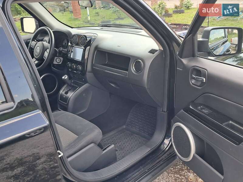 Позашляховик / Кросовер Jeep Patriot 2015 в Трускавці