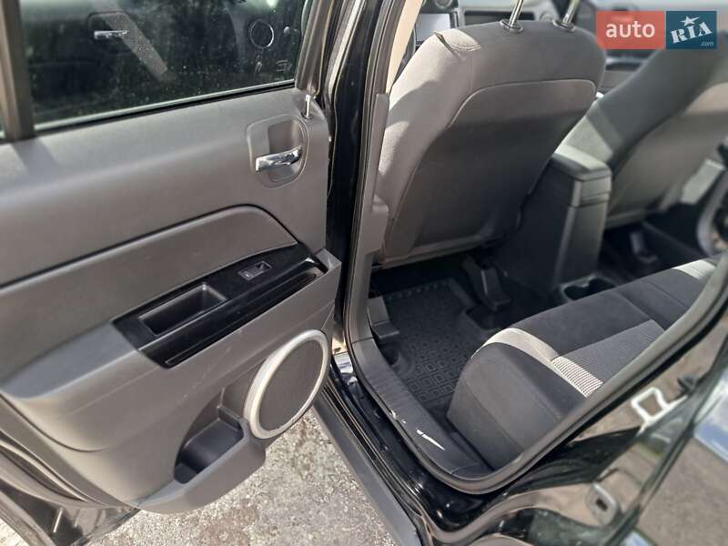 Позашляховик / Кросовер Jeep Patriot 2015 в Трускавці