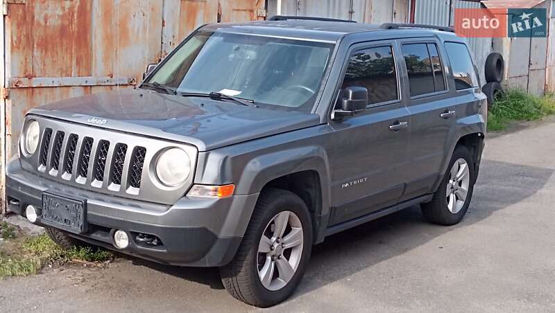 Внедорожник / Кроссовер Jeep Patriot 2012 в Киеве