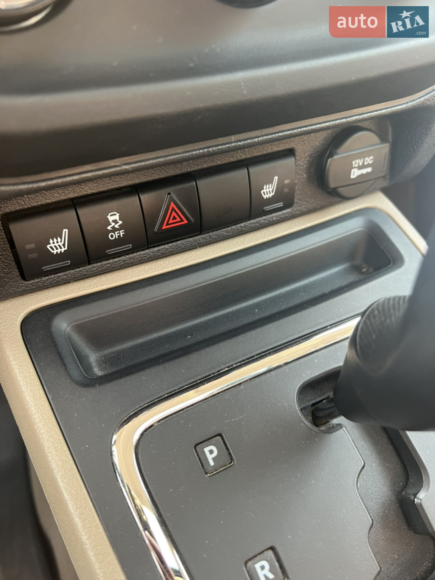 2016 Jeep Liberty (Patriot) - мініатюра 10