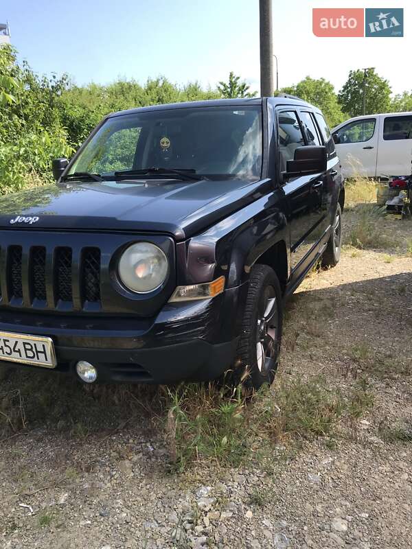 Внедорожник / Кроссовер Jeep Patriot 2014 в Мукачево