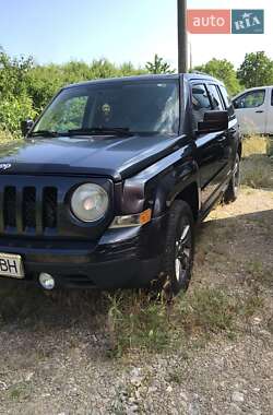 Внедорожник / Кроссовер Jeep Patriot 2014 в 