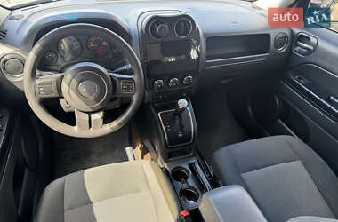 Внедорожник / Кроссовер Jeep Patriot 2013 в 