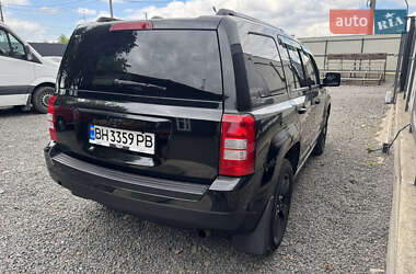 Внедорожник / Кроссовер Jeep Patriot 2013 в 