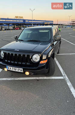 Внедорожник / Кроссовер Jeep Patriot 2015 в 