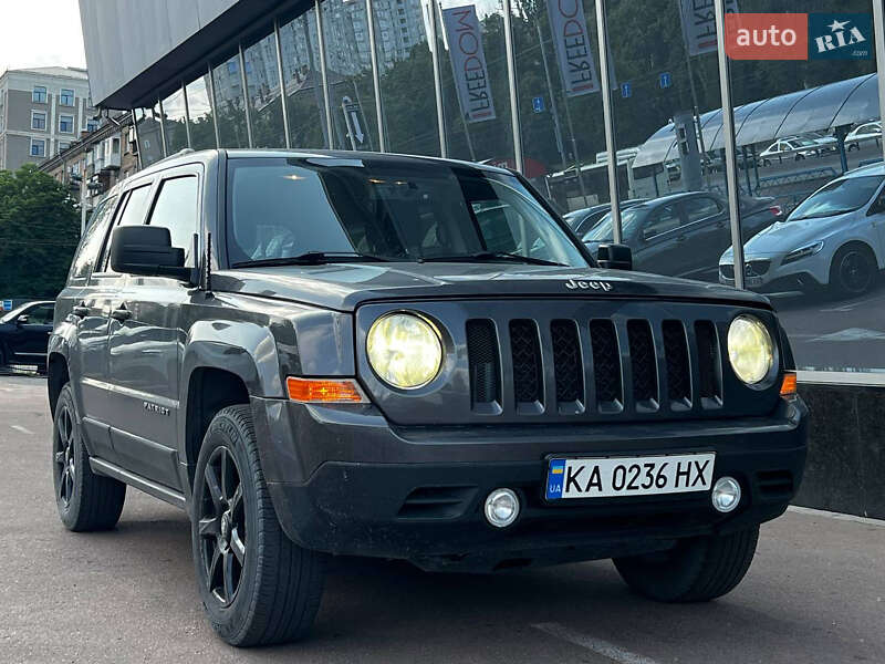 Внедорожник / Кроссовер Jeep Patriot 2016 в 