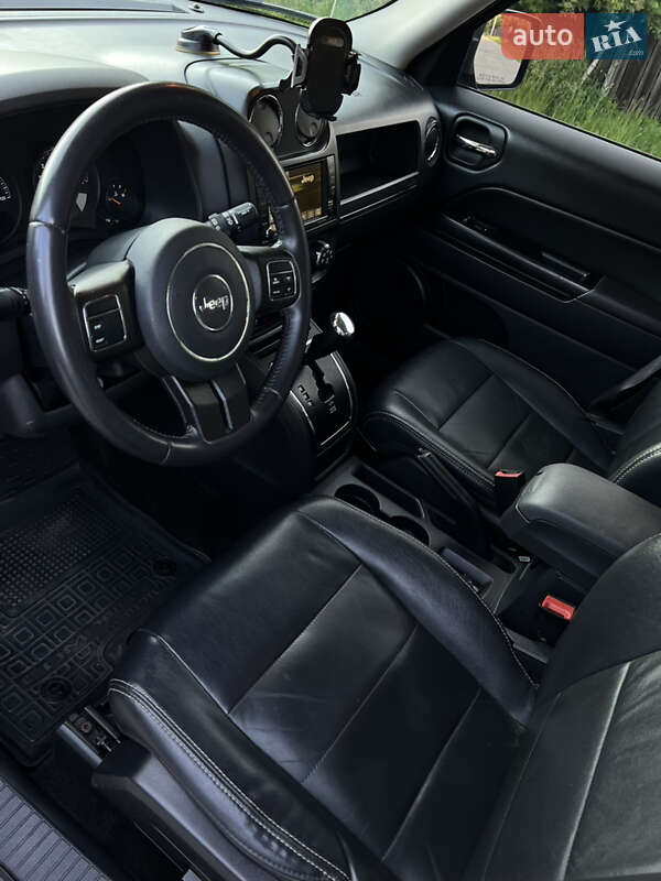 Внедорожник / Кроссовер Jeep Patriot 2016 в Житомире