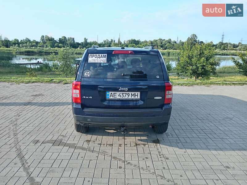Позашляховик / Кросовер Jeep Patriot 2013 в Каневі