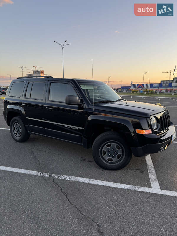 Позашляховик / Кросовер Jeep Patriot 2015 в Києві