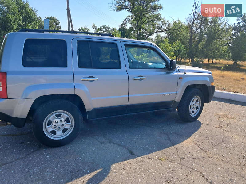Позашляховик / Кросовер Jeep Patriot 2016 в Одесі