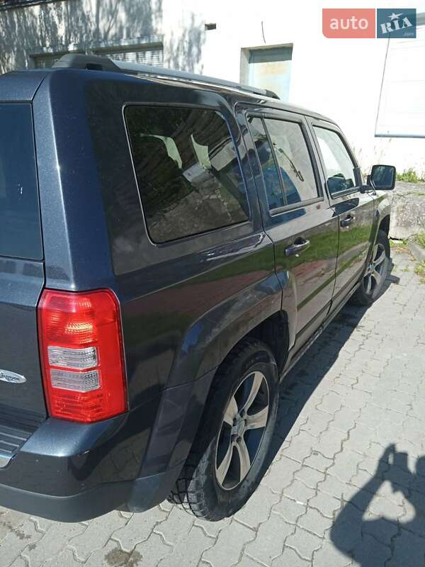 Позашляховик / Кросовер Jeep Patriot 2015 в Львові