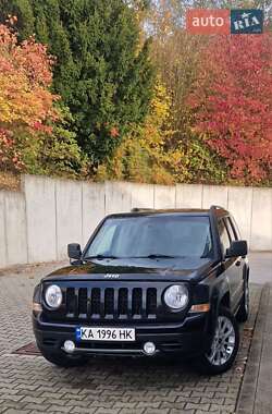 Внедорожник / Кроссовер Jeep Patriot 2014 в Киеве