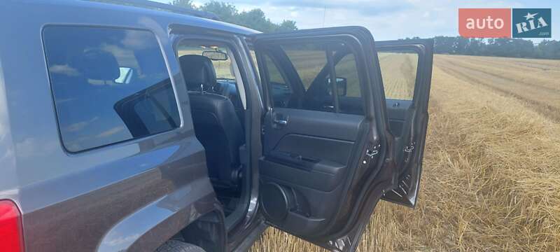 Внедорожник / Кроссовер Jeep Patriot 2016 в Виннице