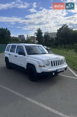 Внедорожник / Кроссовер Jeep Patriot 2013 в Ивано-Франковске