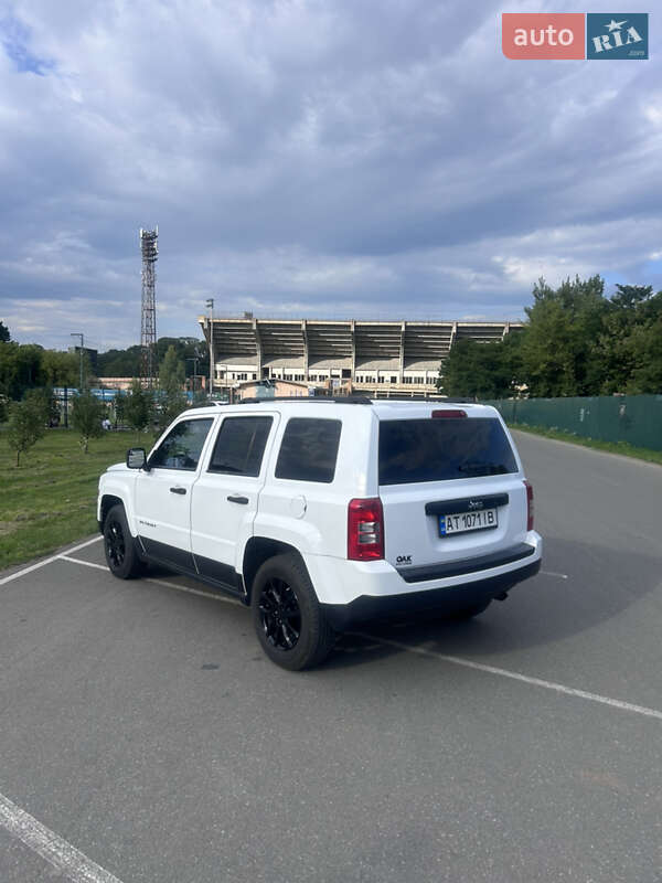 Позашляховик / Кросовер Jeep Patriot 2013 в Івано-Франківську