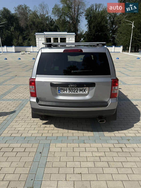 Внедорожник / Кроссовер Jeep Patriot 2015 в Болграде