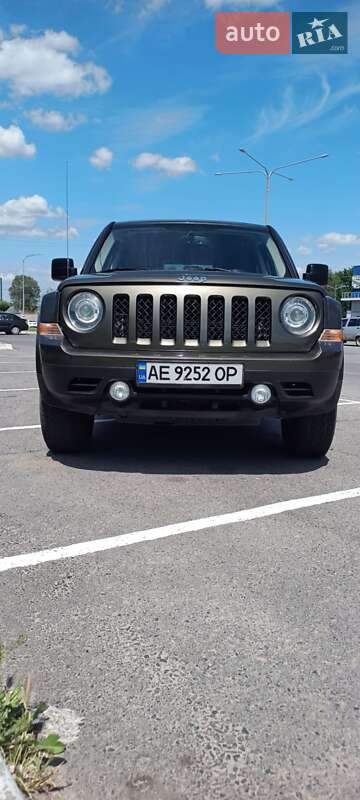Внедорожник / Кроссовер Jeep Patriot 2015 в Днепре