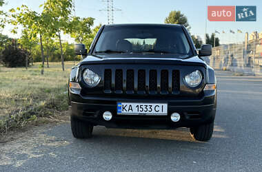 Внедорожник / Кроссовер Jeep Patriot 2015 в Киеве