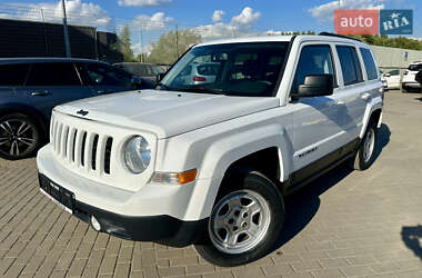 Внедорожник / Кроссовер Jeep Patriot 2016 в Львове