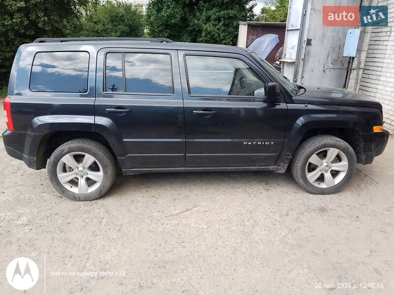 Позашляховик / Кросовер Jeep Patriot 2013 в Жовкві