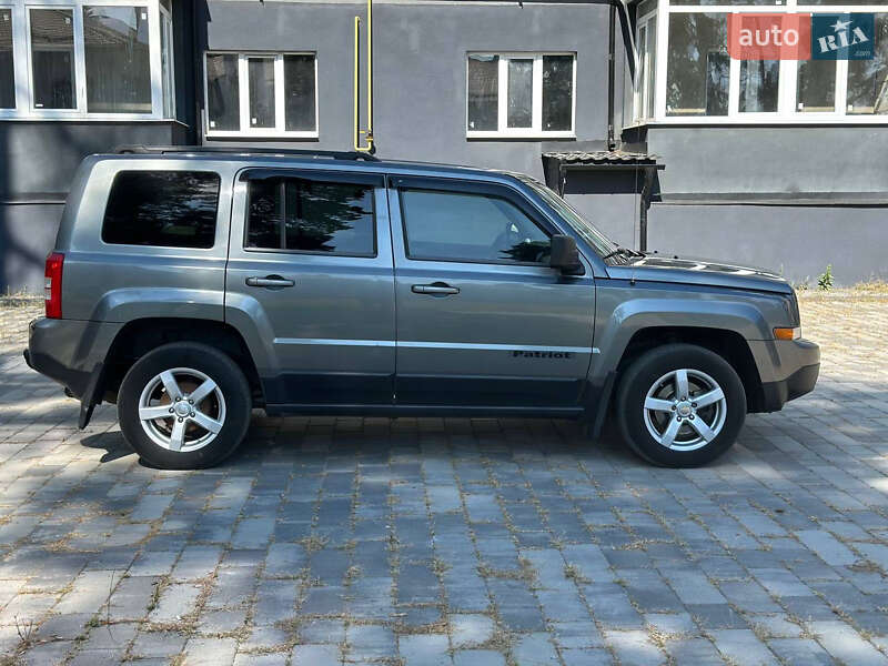 Позашляховик / Кросовер Jeep Patriot 2013 в Охтирці