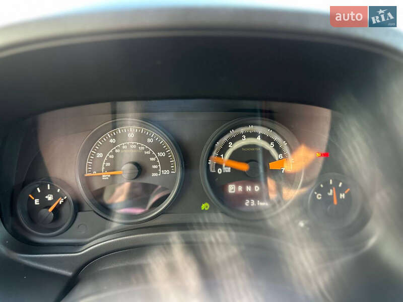 Позашляховик / Кросовер Jeep Patriot 2013 в Охтирці