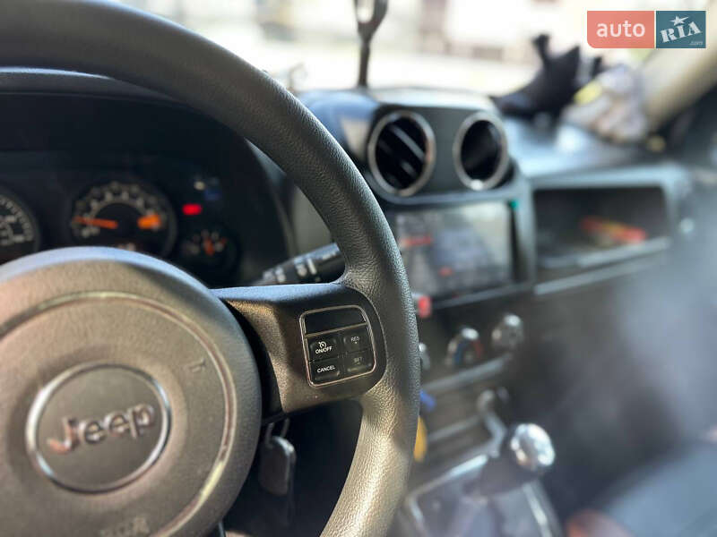 Позашляховик / Кросовер Jeep Patriot 2013 в Охтирці