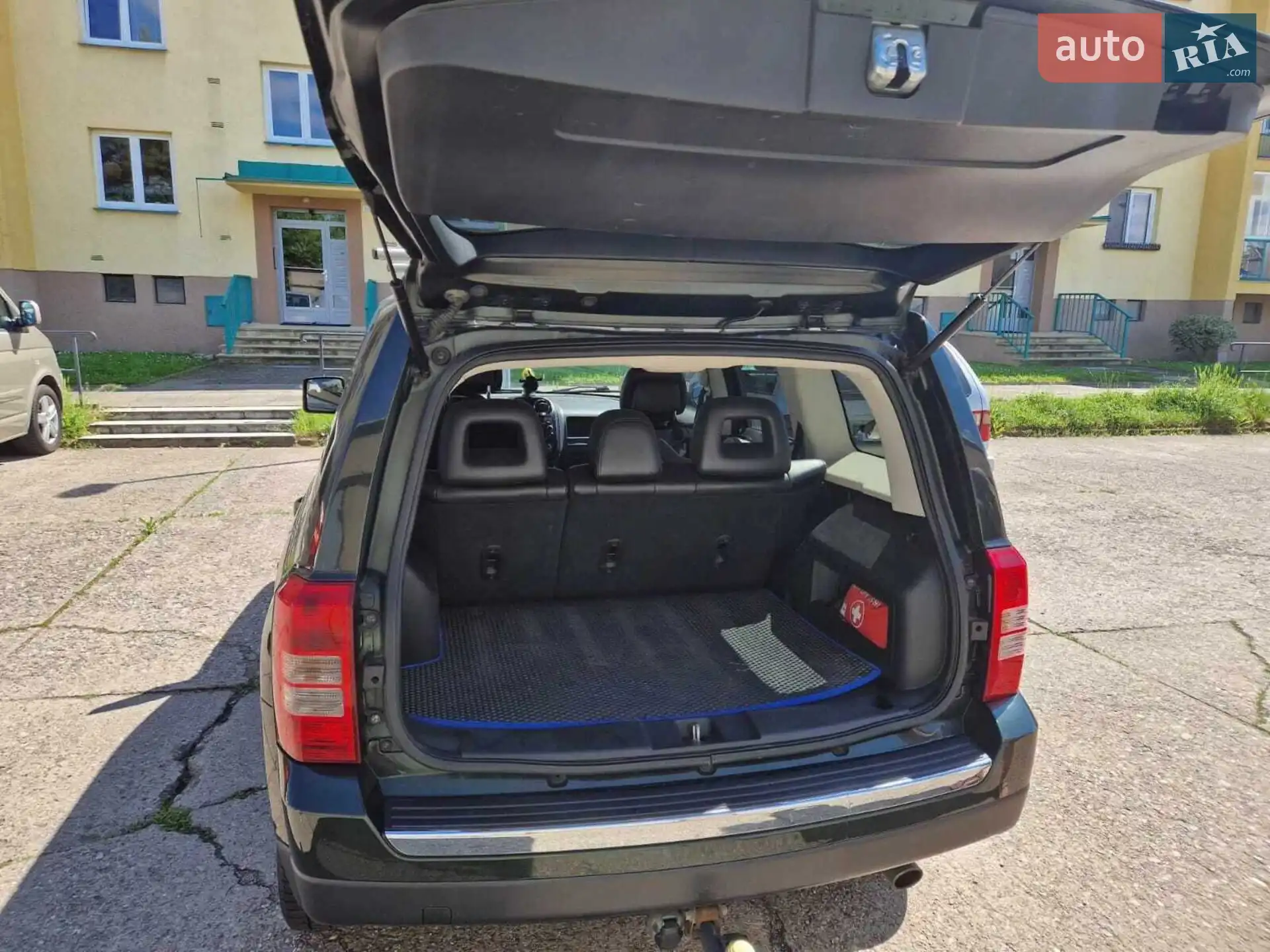2010 Jeep Liberty (Patriot) - мініатюра 3