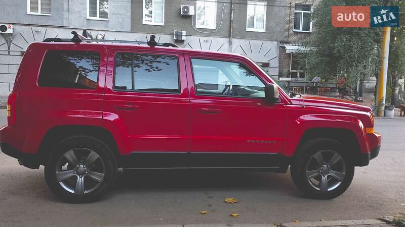 Внедорожник / Кроссовер Jeep Patriot 2016 в Запорожье