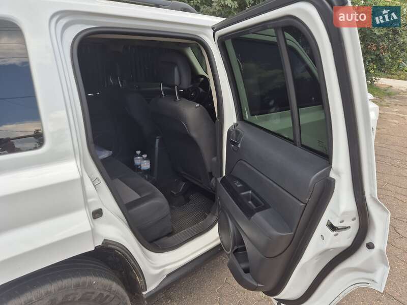 Позашляховик / Кросовер Jeep Patriot 2015 в Черкасах