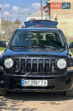 Внедорожник / Кроссовер Jeep Patriot 2008 в Самборе