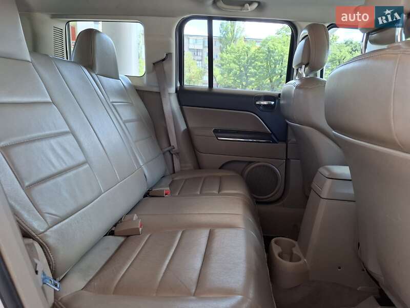 Внедорожник / Кроссовер Jeep Patriot 2011 в Николаеве
