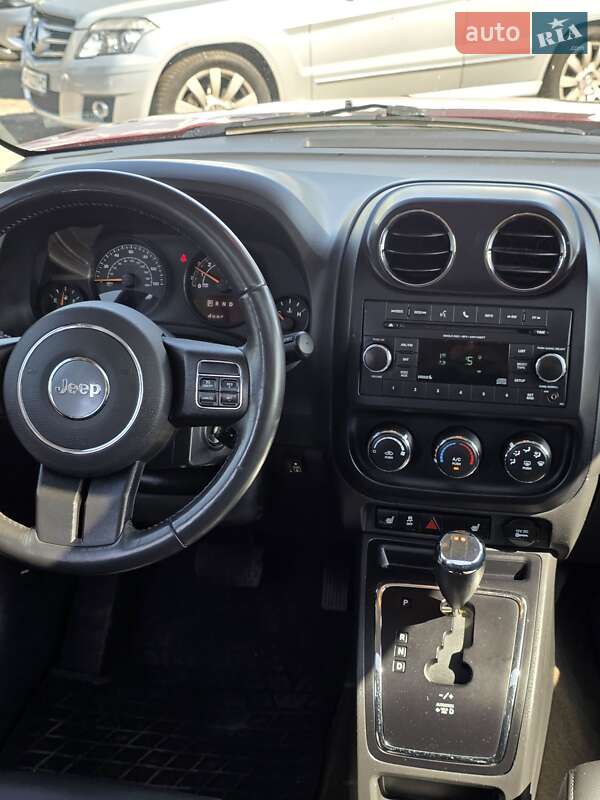 Позашляховик / Кросовер Jeep Patriot 2015 в Запоріжжі фото 5 Позашляховик / Кросовер Jeep Patriot 2015 в Запоріжжі