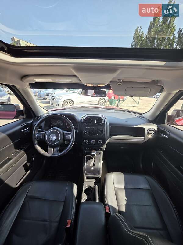 Позашляховик / Кросовер Jeep Patriot 2015 в Запоріжжі фото 12 Позашляховик / Кросовер Jeep Patriot 2015 в Запоріжжі
