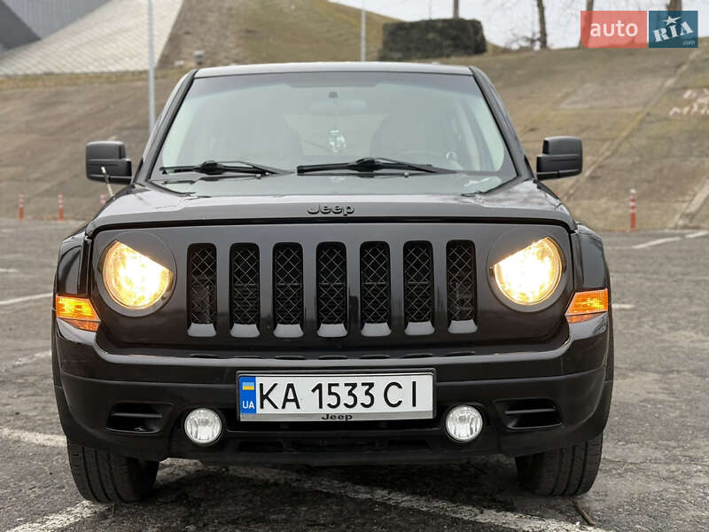 Внедорожник / Кроссовер Jeep Patriot 2015 в 
