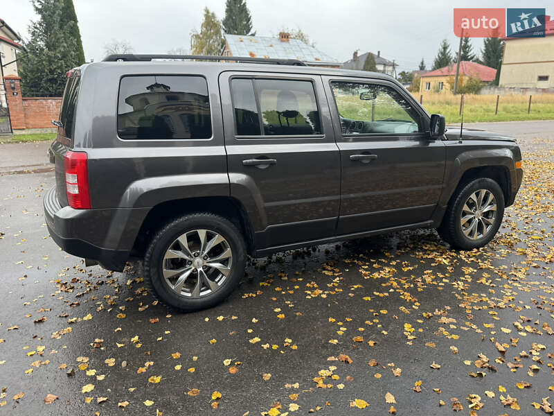 Внедорожник / Кроссовер Jeep Patriot 2015 в Львове